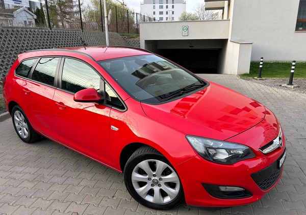 Opel Astra cena 33888 przebieg: 206300, rok produkcji 2015 z Lublin małe 277